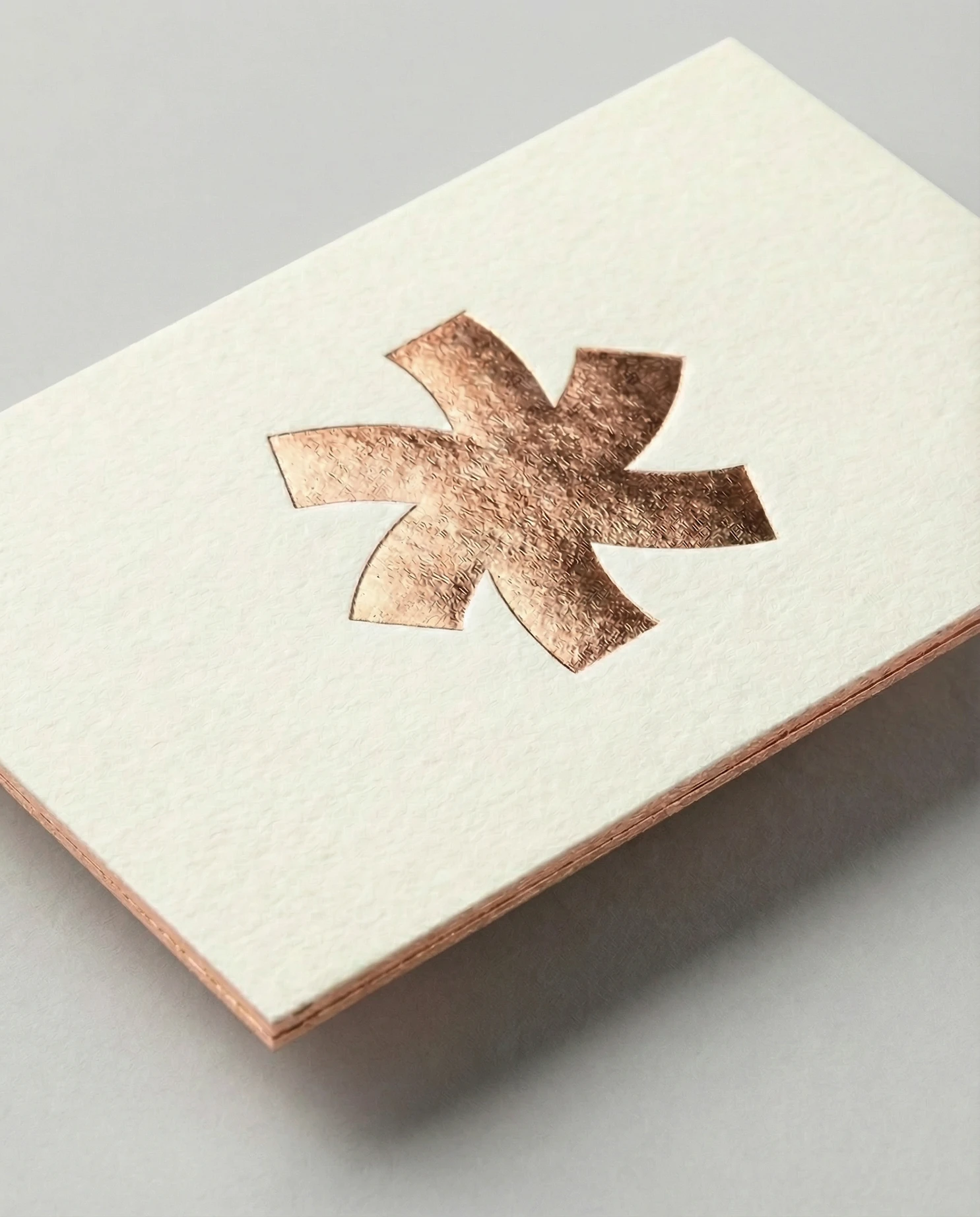 Edge foil print finish