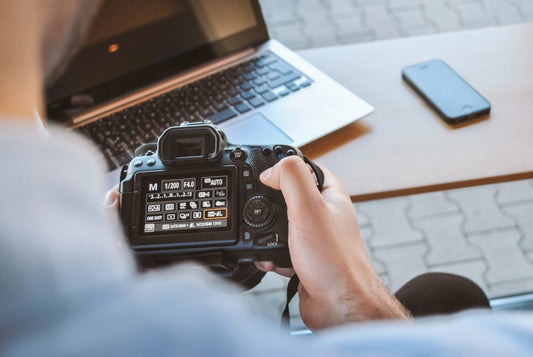 What every beginner photographer needs to know about aperture, shutter speed, and ISO - Print Peppermint
